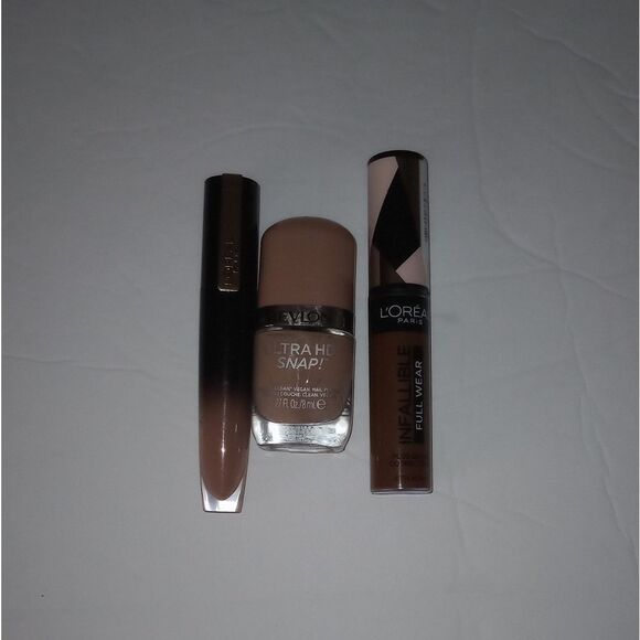 🆕💅🏽💄Makeup Bundle Concealer, Lip Stain And Nail Polish - Picture 1 of 10